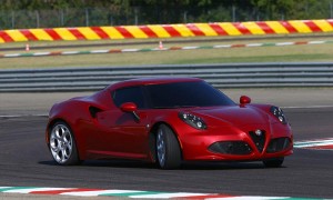 Alfa Romeo 4C будет делать это весь день. Уж поверьте.